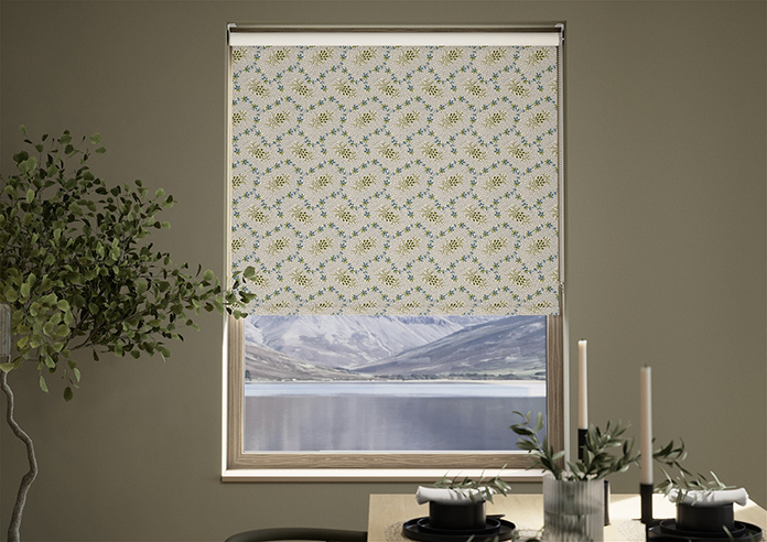 Land & Shore Lorie (Blackout), Green - Roller Blind - Image 3